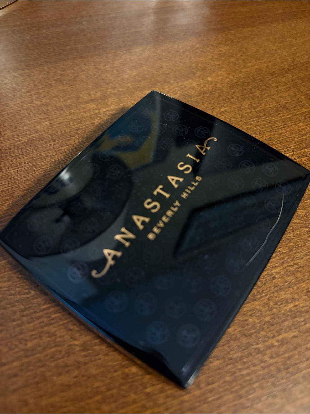 Anastasia Beverly Hills Black Compact with Gold Logo